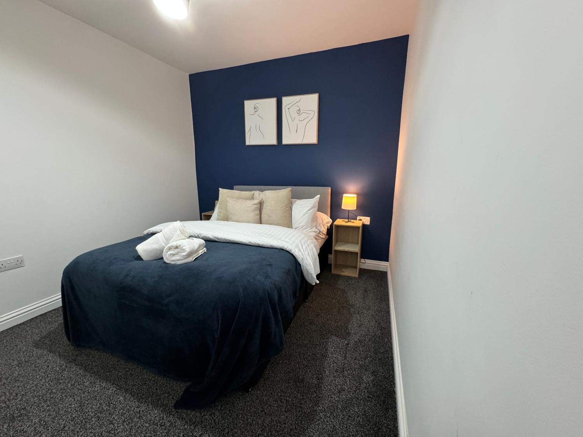 Apartamento Spacious 3br Flat For Groups Visiting With Keyless Check-in, Free Wifi And Parking
